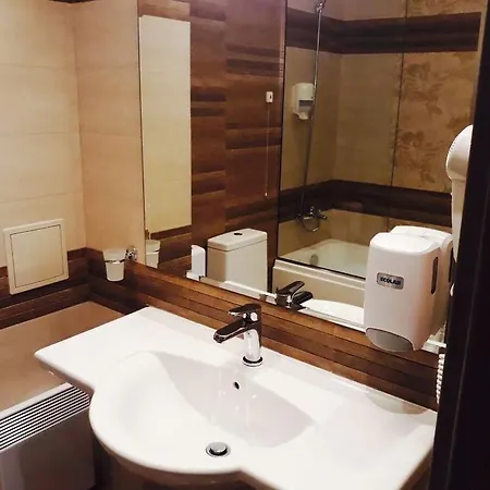 Ξενοδοχείο Etropolia 3*